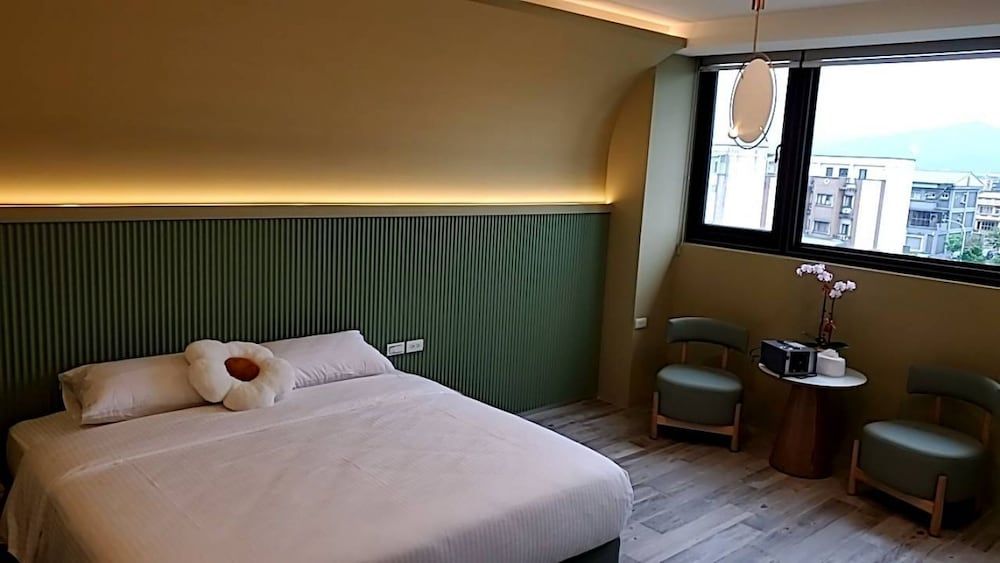 Quhua Sweety B&B Elite Double Room, Private Bathroom, Hill View 5