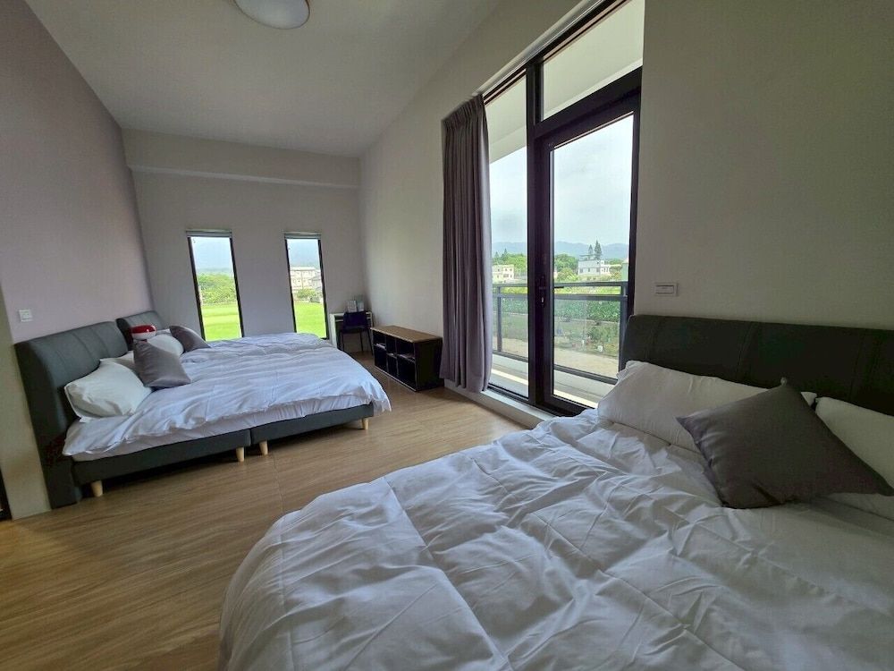 Superior Room, Multiple Beds, Courtyard View