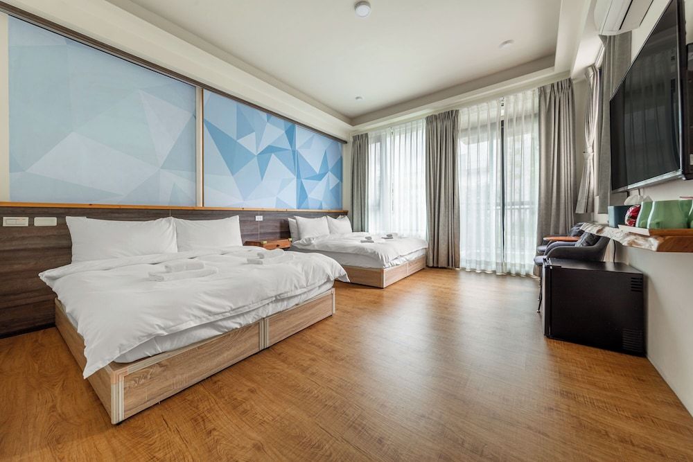 Fish Pointy B&B Quadruple Room, Balcony 2