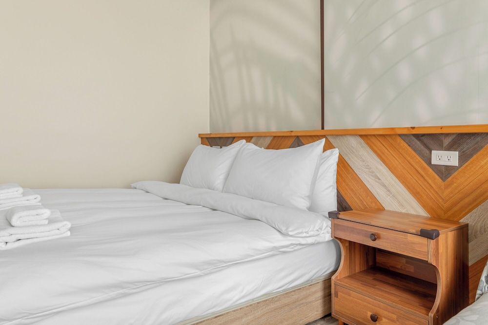 Fish Pointy B&B Double Room, Balcony 5