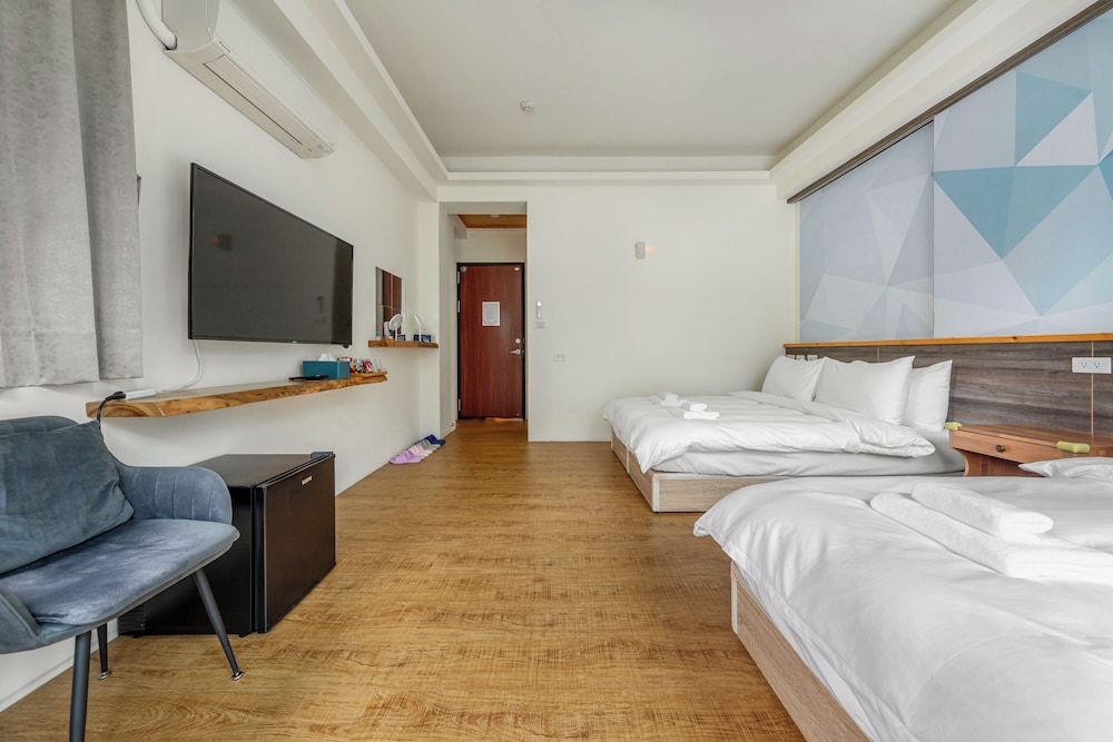 Fish Pointy B&B Quadruple Room, Balcony 4