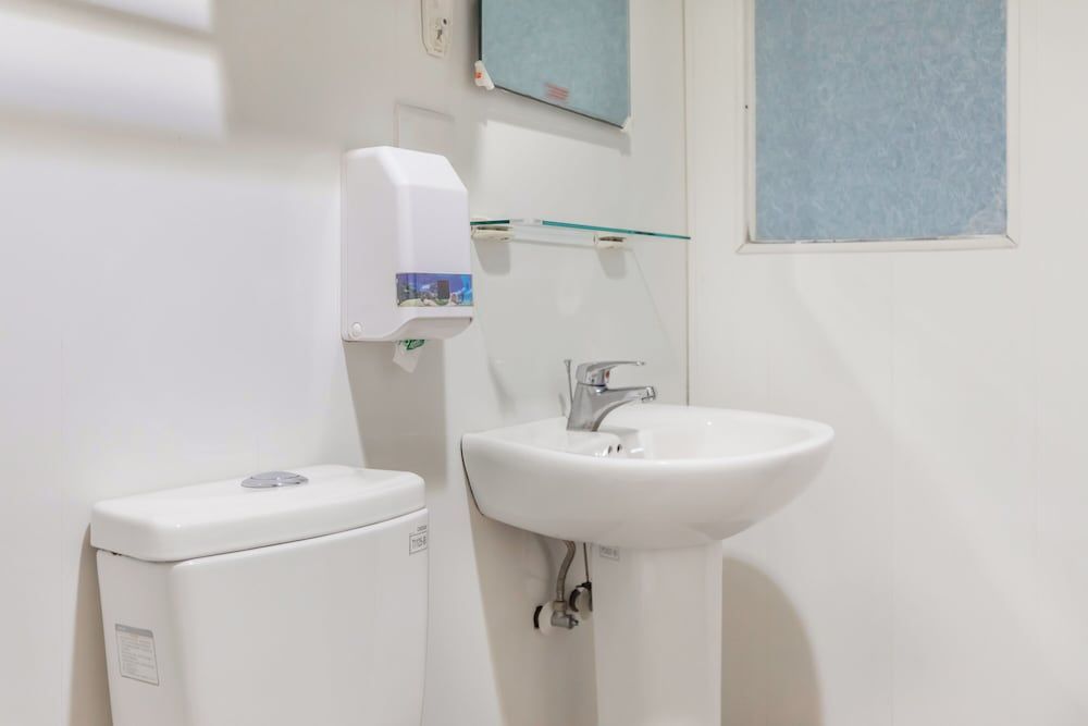 Orange house Classic Quadruple Room 8