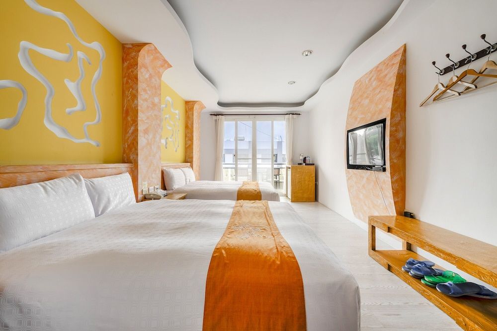 Wei Yuan Hotel Superior Quadruple Room, Bathtub 7