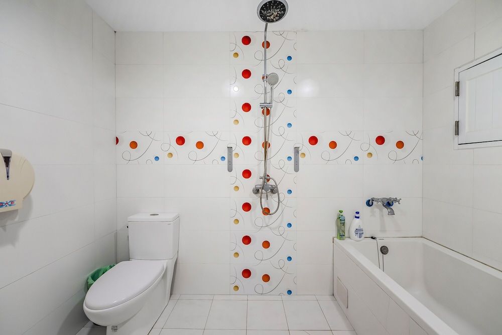 Wei Yuan Hotel Double Room, Bathtub, Mountain View 21