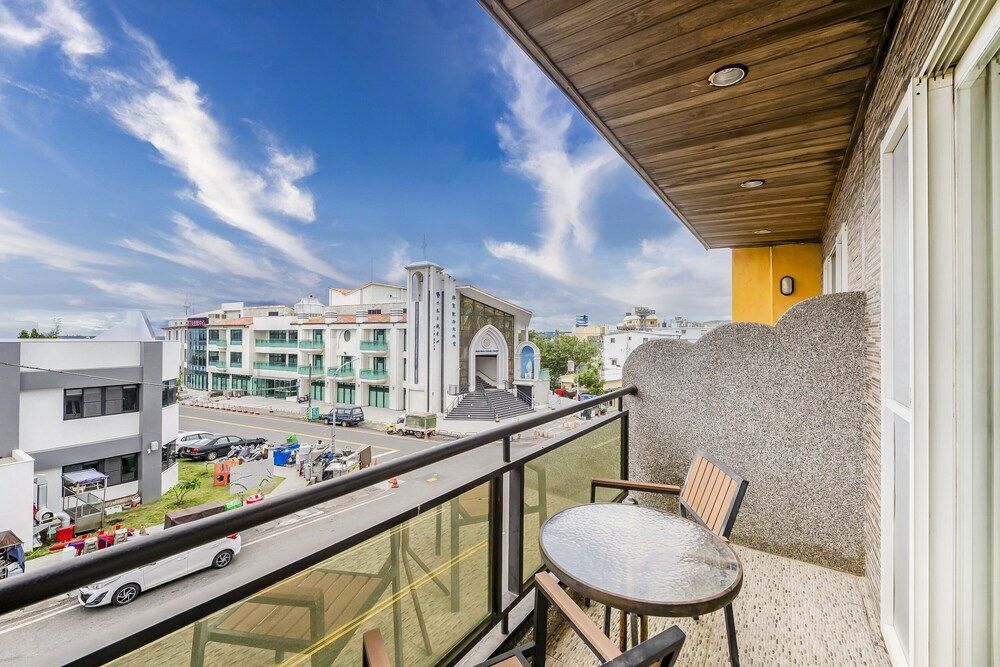 Wei Yuan Hotel Superior Quadruple Room, Bathtub 12