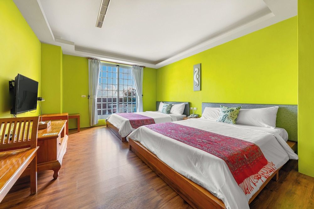Quadruple Room with Sea View and Balcony