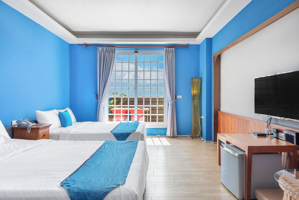 Golden Ocean Azure Hotel