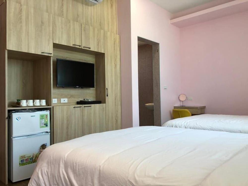 Ding Dong Homestay Quadruple Room, Balcony 3