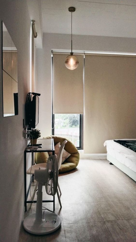 Yishan Village Comfort Double Room 6