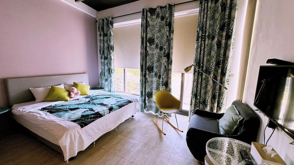 Yishan Village Deluxe Double Room