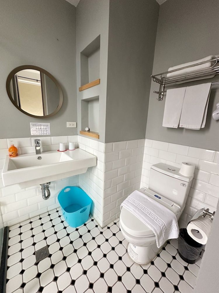 Yishan Village Comfort Double Room 13