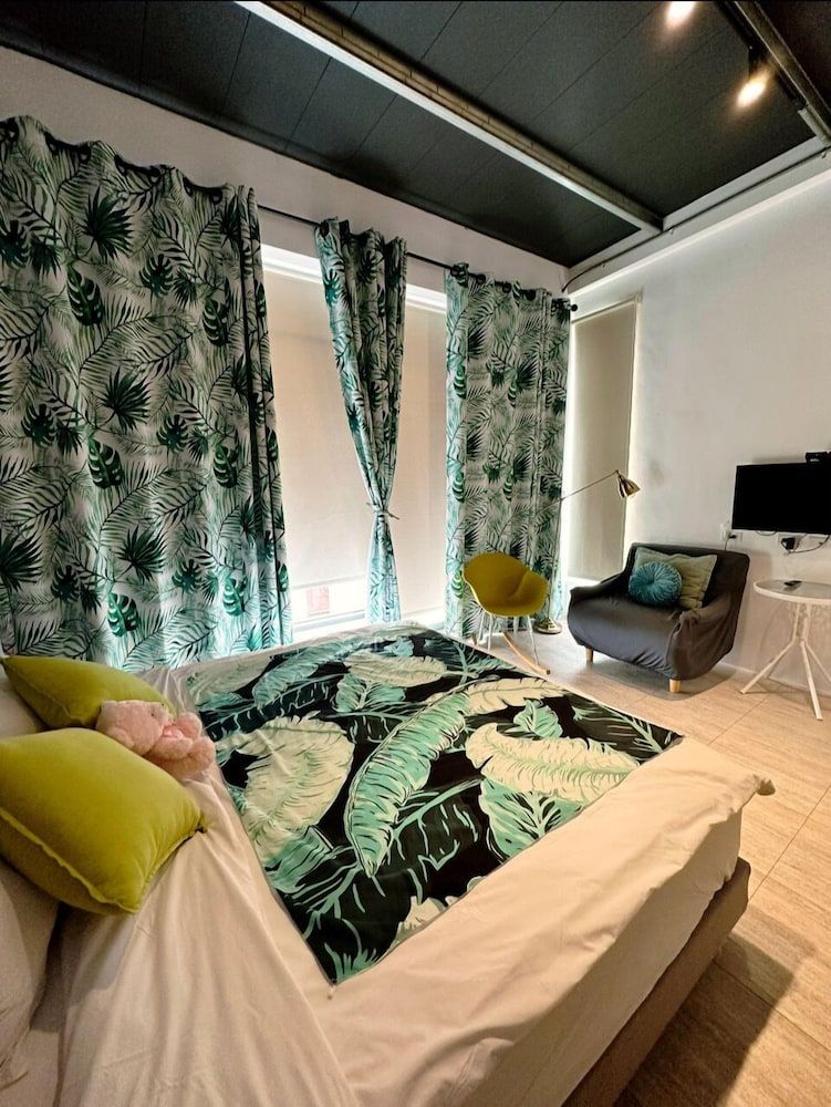 Yishan Village Deluxe Double Room 3