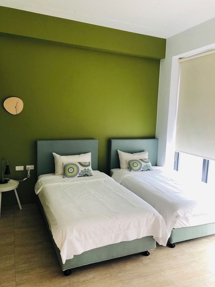 Yishan Village Comfort Twin Room 7