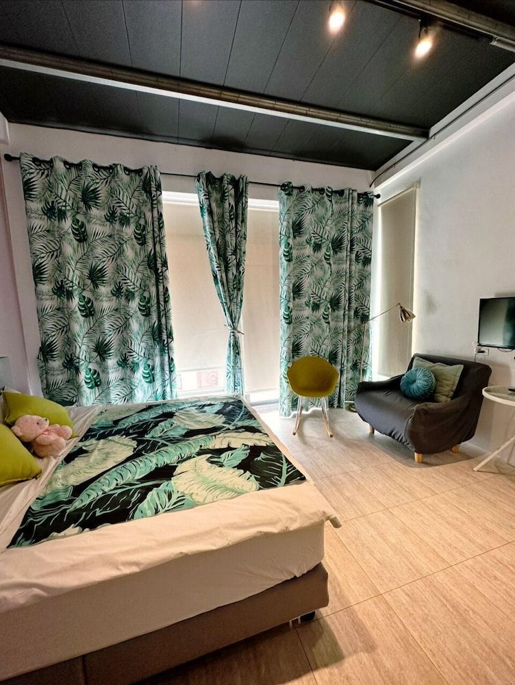 Yishan Village Deluxe Double Room 6