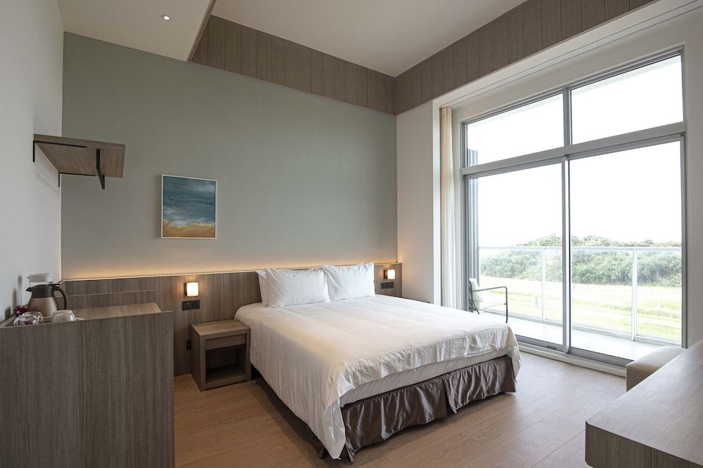 Sunlight on the peninsula