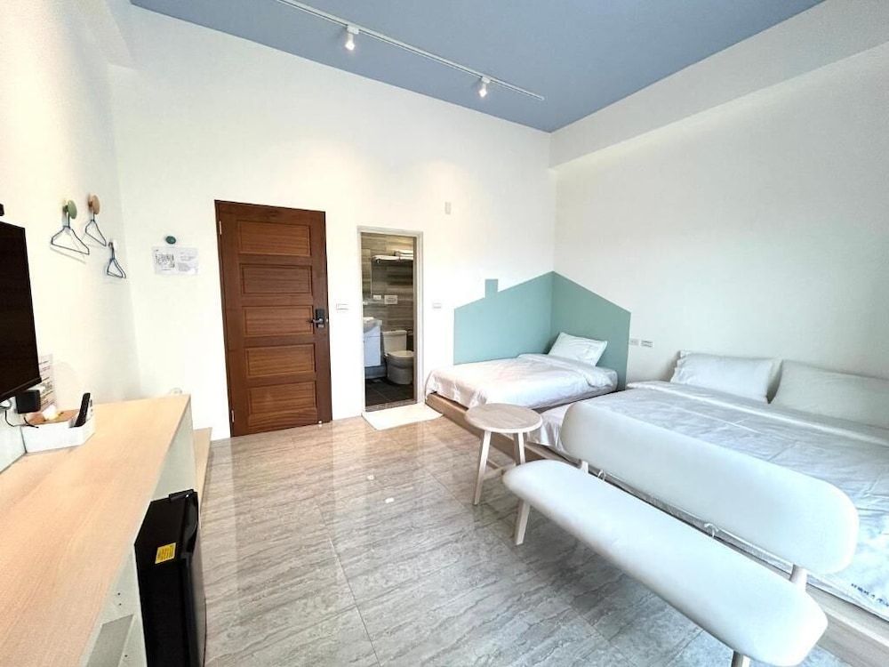 Business Triple Room, Partial Sea View