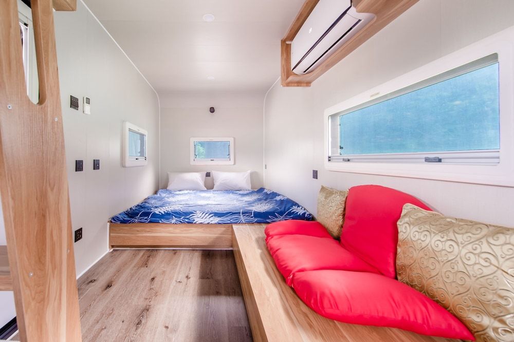 Tai Ping Shan Inn Camper 4 person room 12