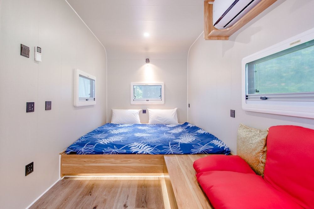 Tai Ping Shan Inn Camper 4 person room 2