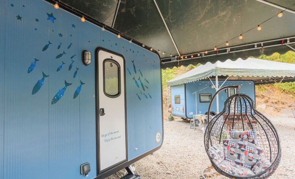 Tai Ping Shan Inn Camper 4 person room 19