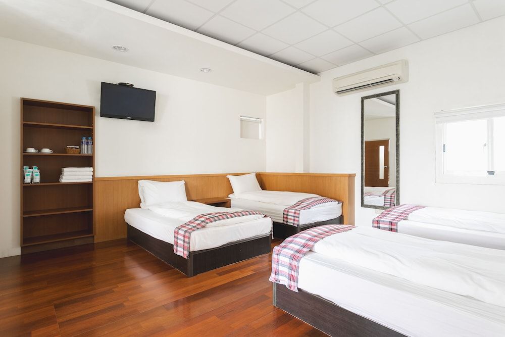 Standard Quadruple Room