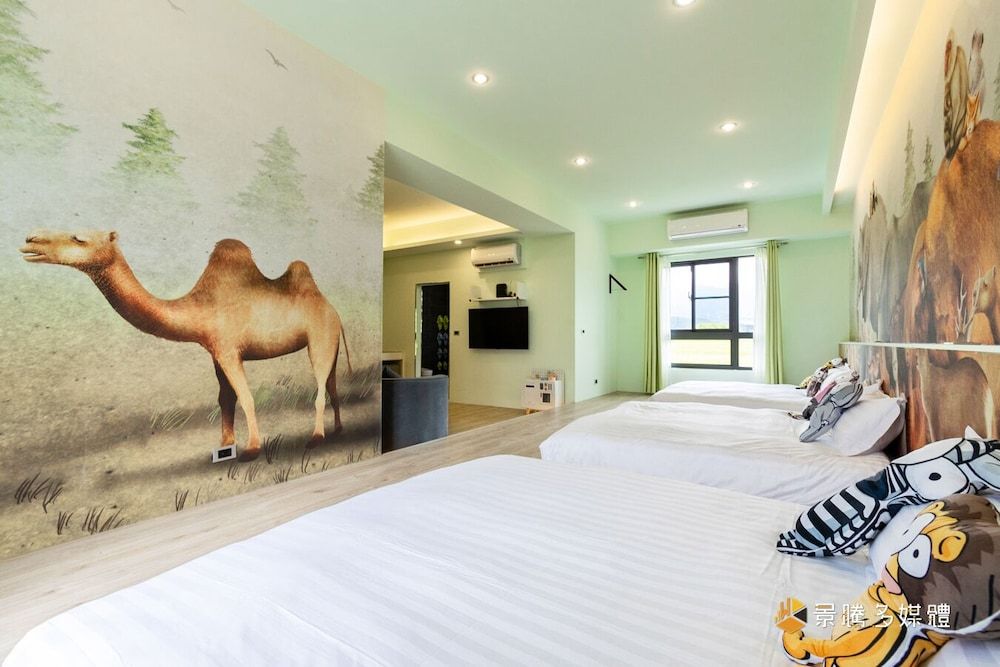 New Wunuanzoo Family Room, Multiple Beds, Non Smoking, Mountain View 2