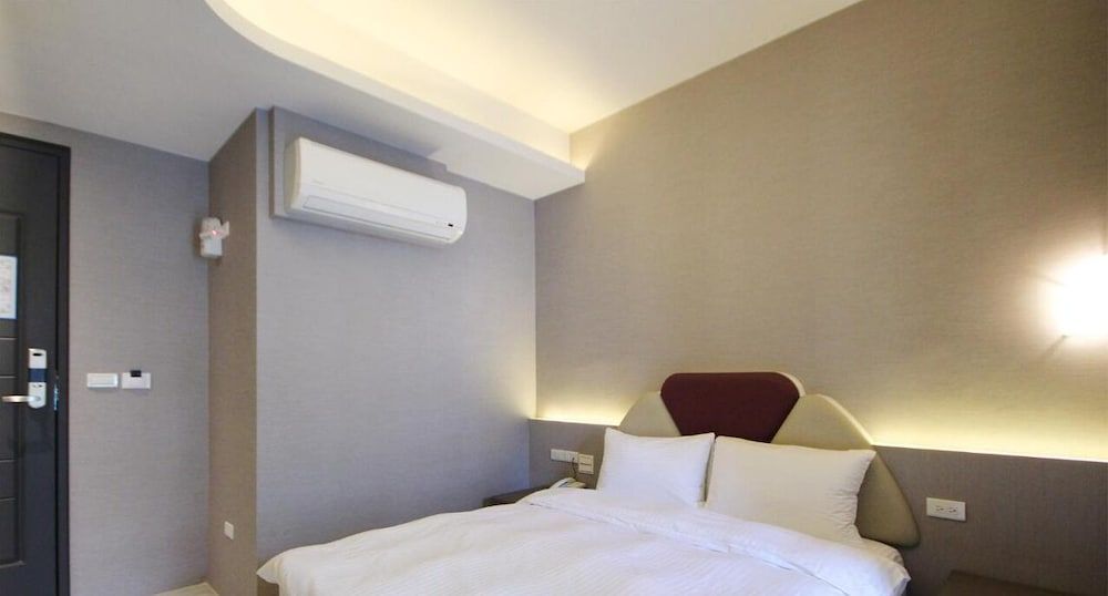 Now and Then Hot Spring Inn