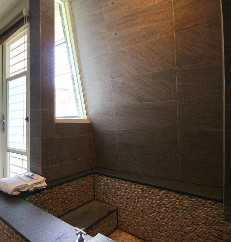 Now and Then Hot Spring Inn Basic Double Room 13