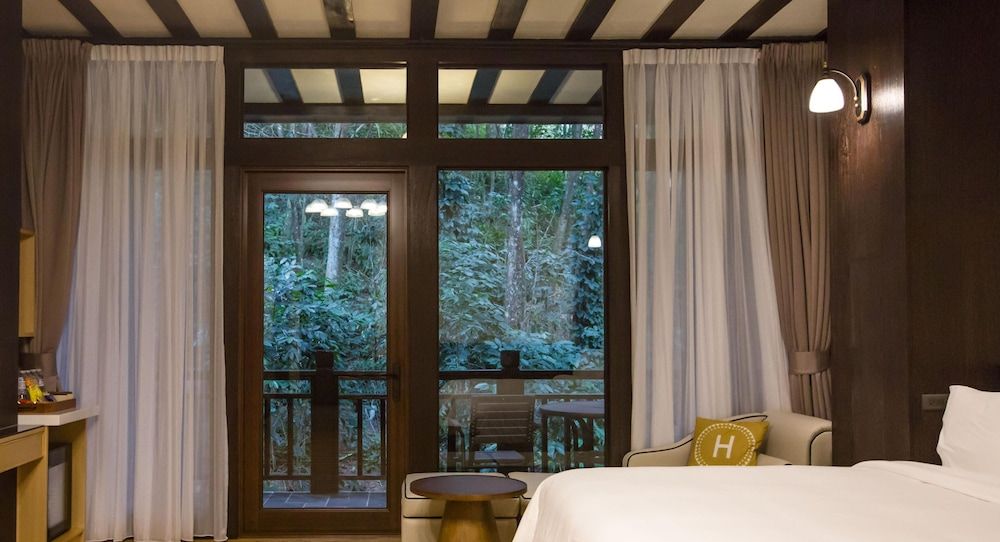 Senboard Manor Superior Quadruple Room, 2 Queen Beds, Non Smoking, Mountain View 7