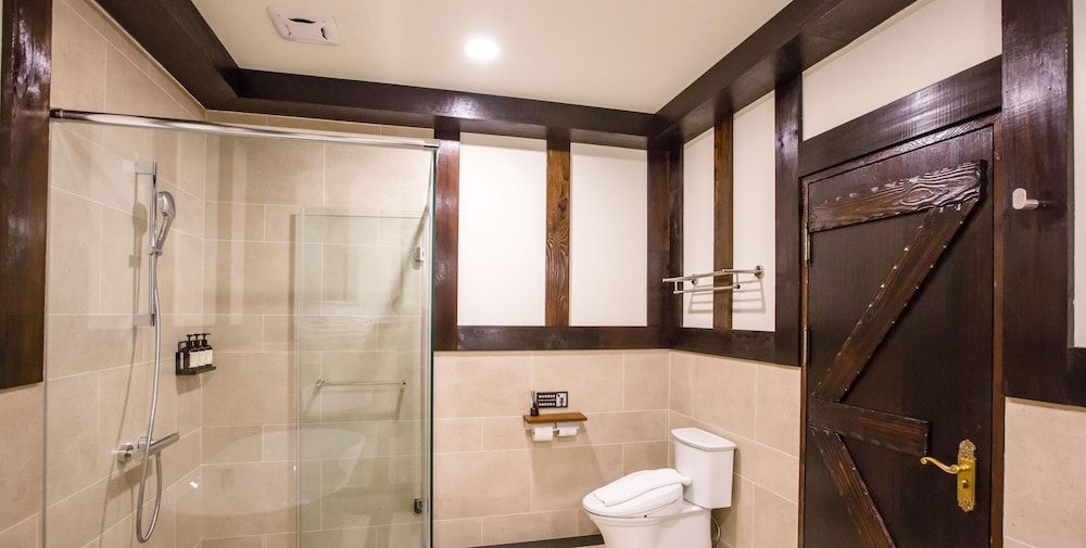 Senboard Manor Superior Quadruple Room, 2 Queen Beds, Non Smoking, Mountain View 12