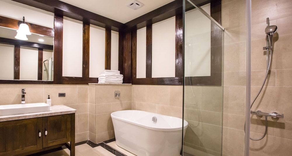 Senboard Manor Superior Quadruple Room, 2 Queen Beds, Non Smoking, Mountain View 13