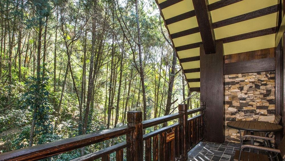 Senboard Manor Deluxe Quadruple Room, 2 Queen Beds, Non Smoking, Mountain View 7