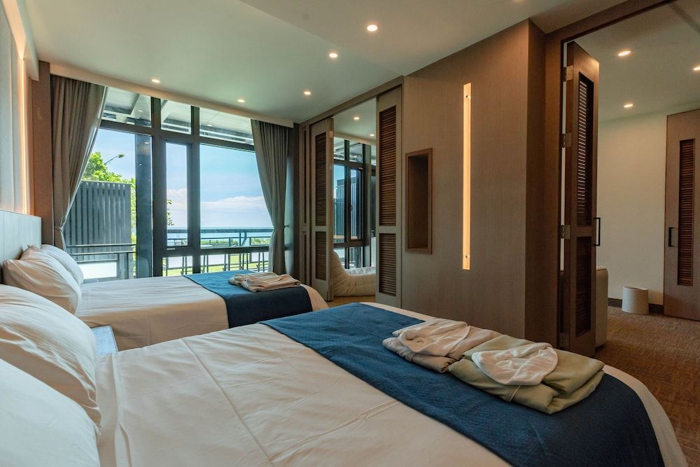 Seaview Villa Coastal Estate Family Room 5