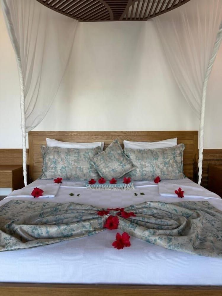 Turkuaz Beach Hotel Standard Room, Garden View 2