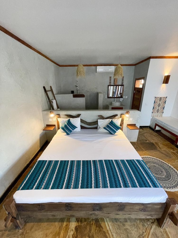 Mambo Cabana Design Room 2