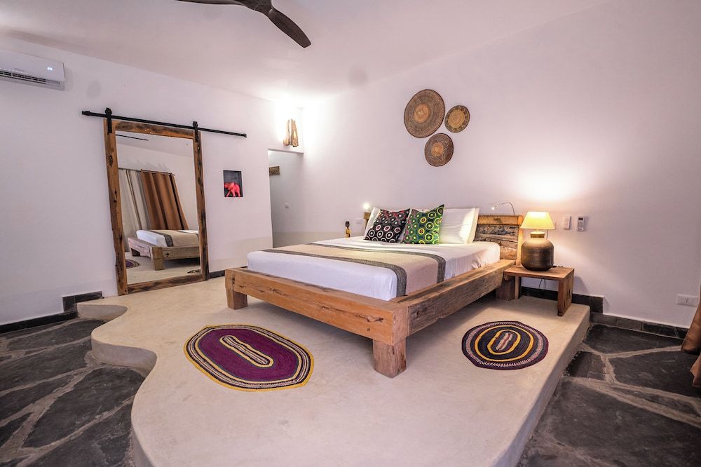Deluxe Double Room, Garden View
