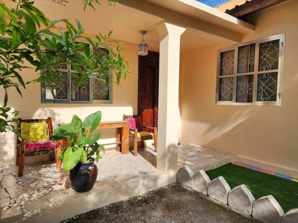 Seagull Nungwi Resort Family Room, Garden View 3