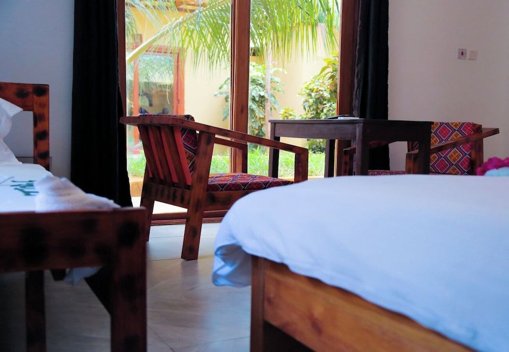 Palm Cultural Village Deluxe Room 2