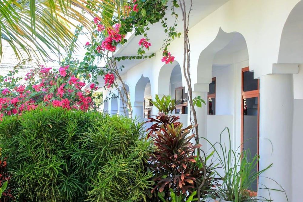 Paje White House Deluxe Suite 24