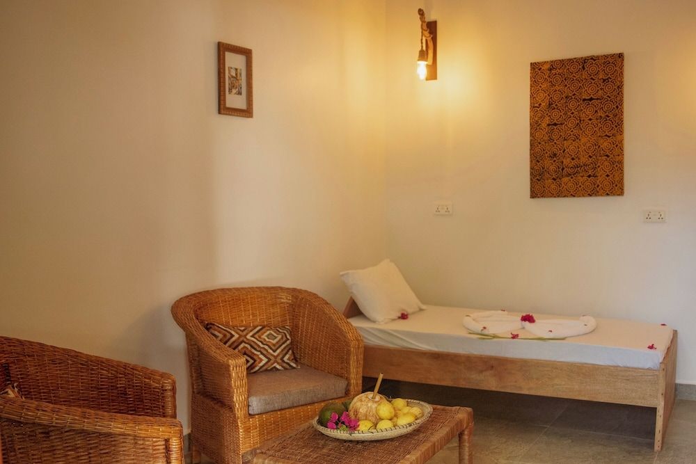 Paje White House Deluxe Suite 13