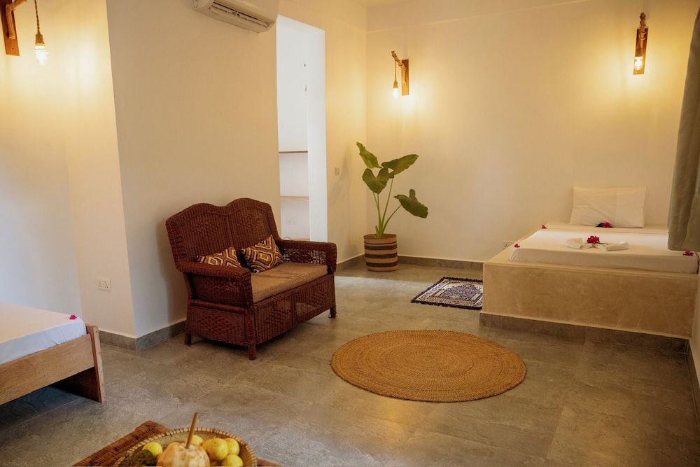 Paje White House Deluxe Suite 3