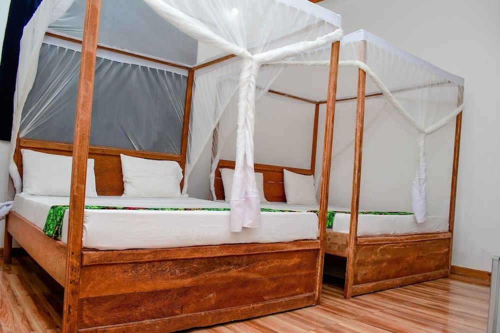 Ondo House Standard Quadruple Room 2