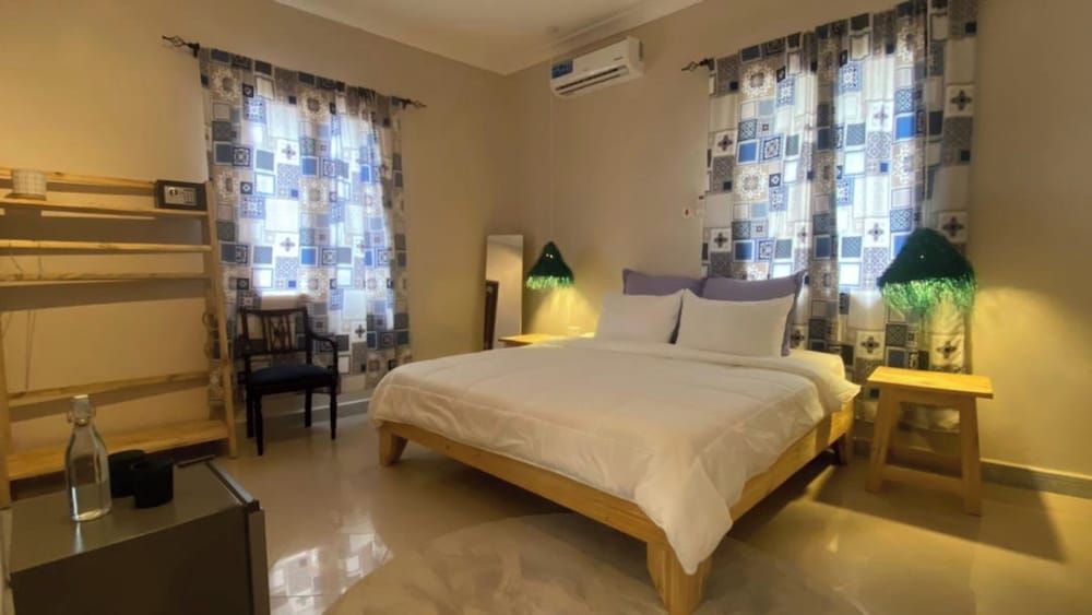 Hanaia House Superior Double Room 8