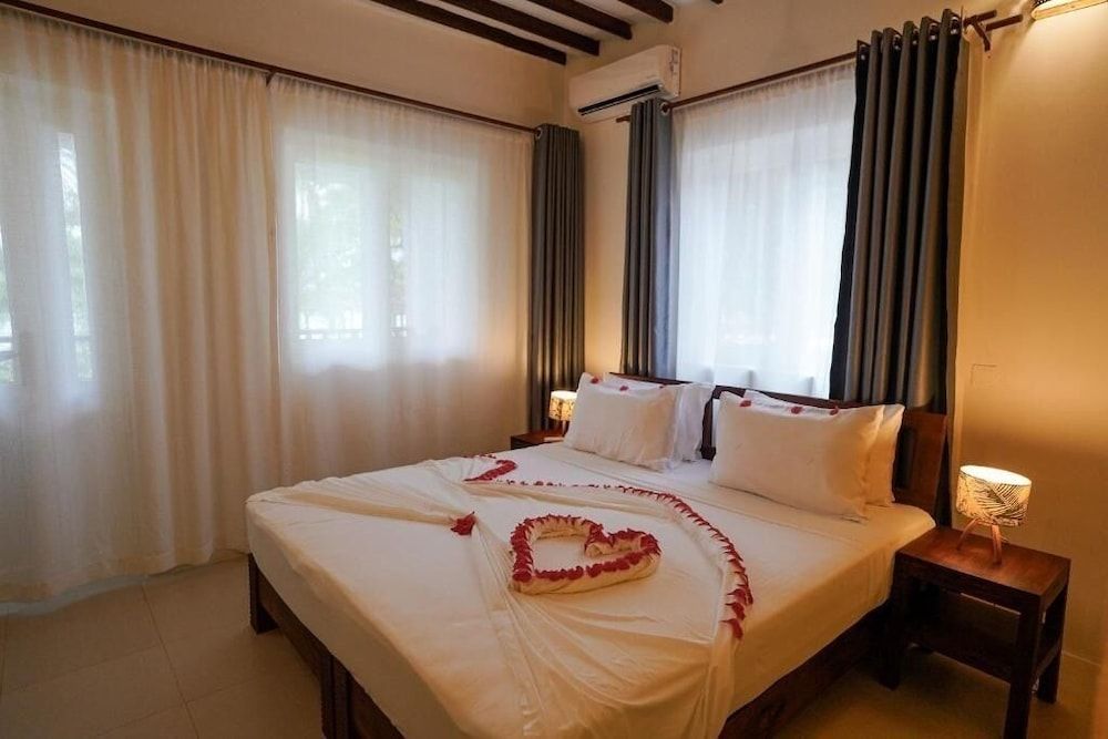 MANOLO Beach Resort Panoramic Double or Twin Room