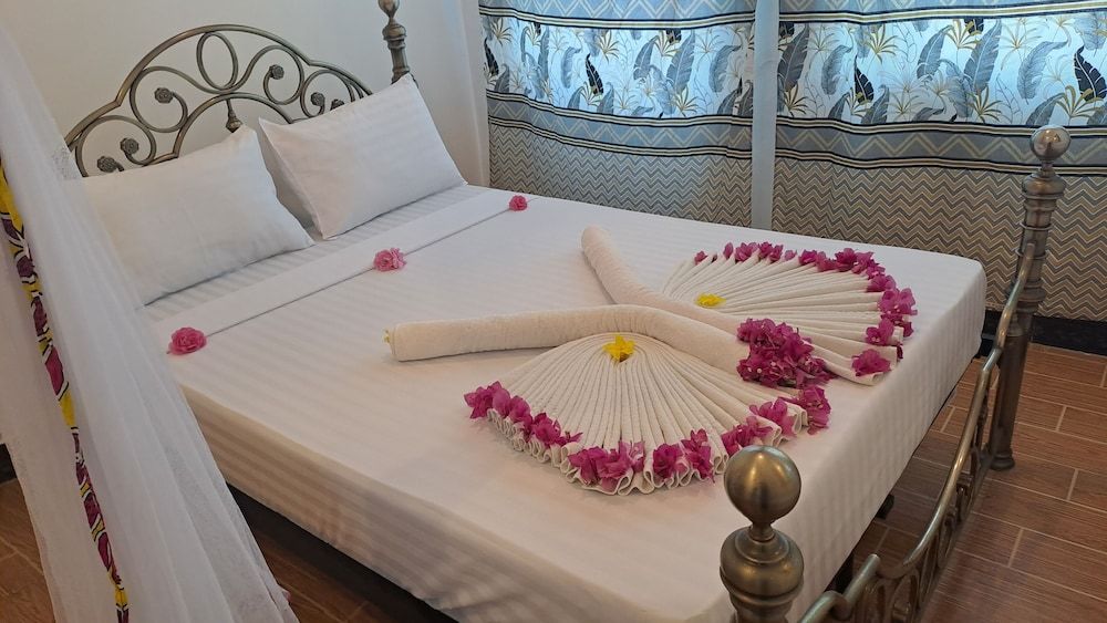Superior Double or Twin Room, 1 Bedroom, Pool View