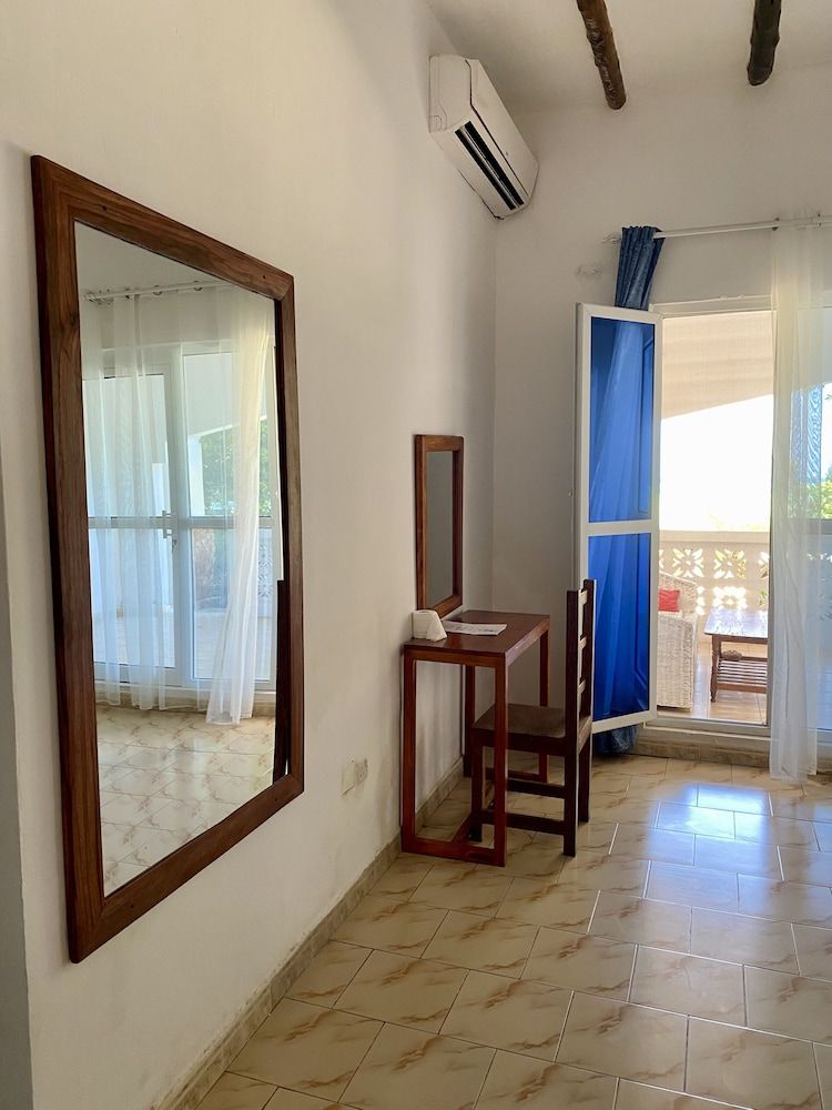 White Star Ocean View Hotel Deluxe Double Room, Ocean View 2