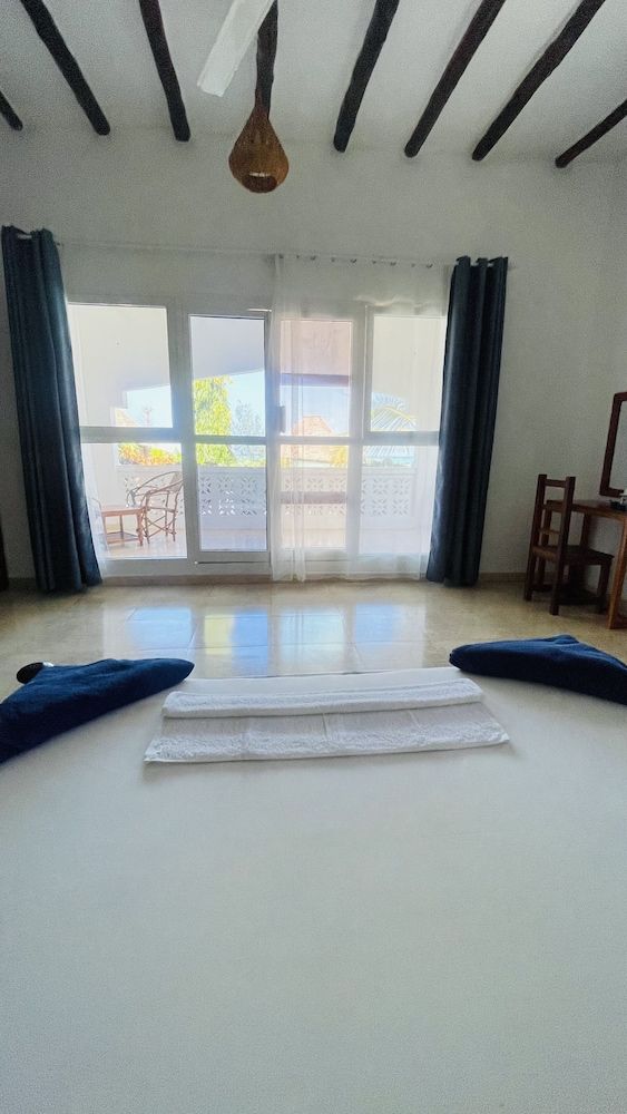 White Star Ocean View Hotel Deluxe Double Room, Ocean View 10