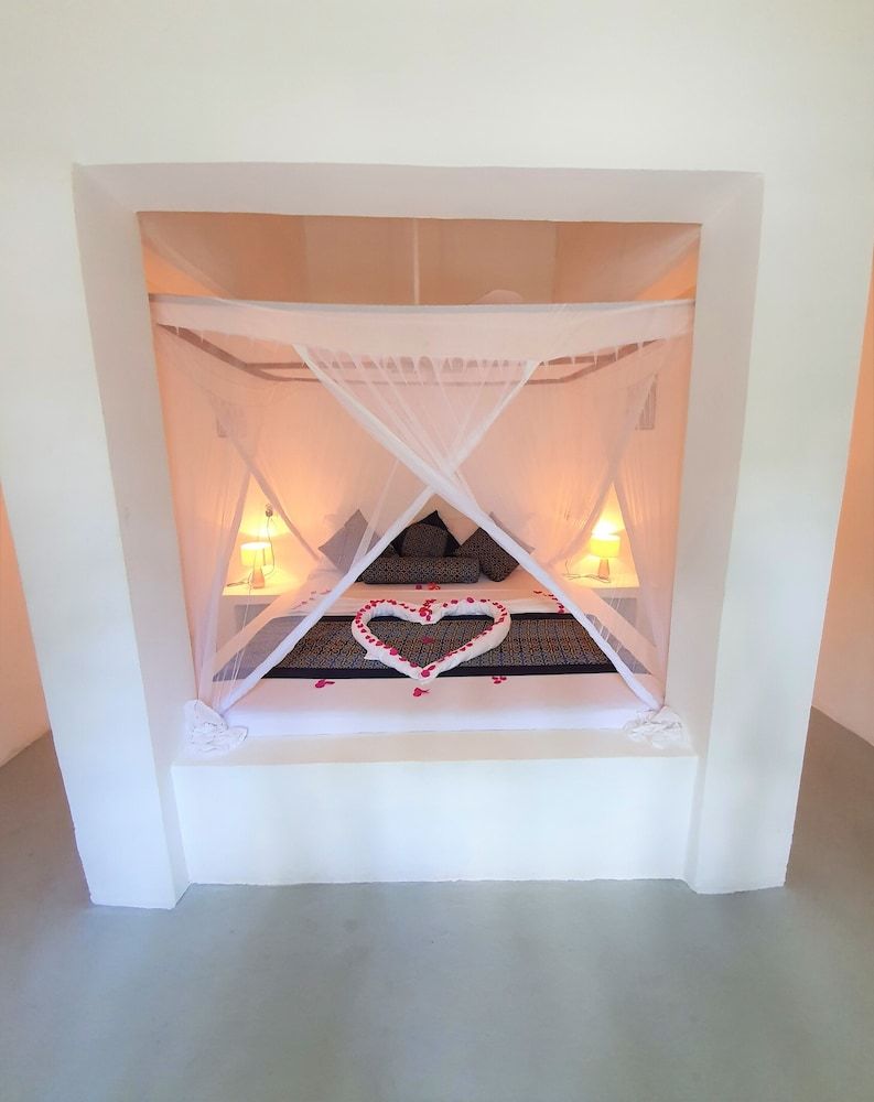 Blue Palm Zanzibar Family Room 5