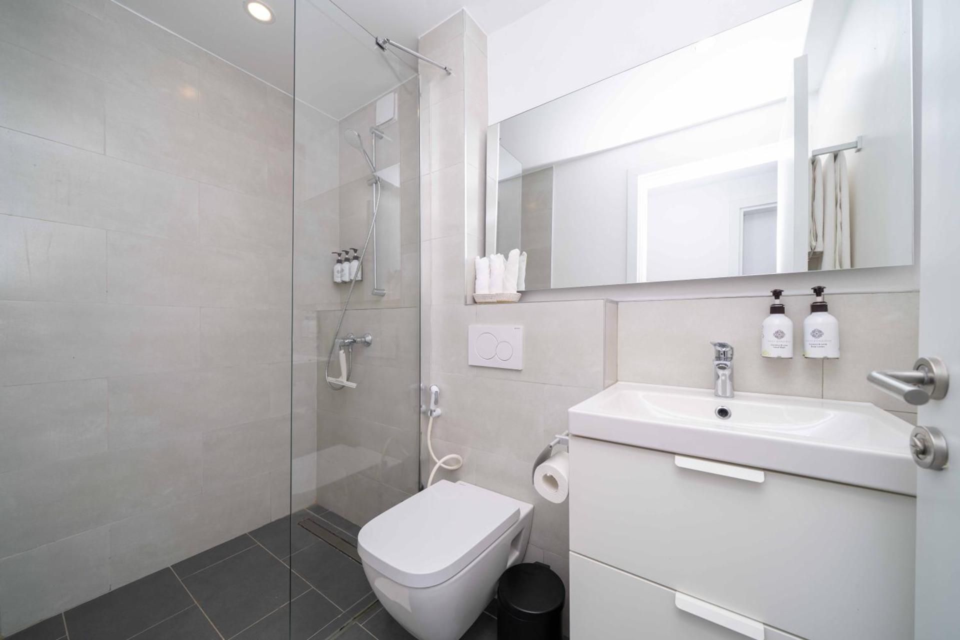 Soul Paje Managed by TOC Three-Bedroom Apartment 2