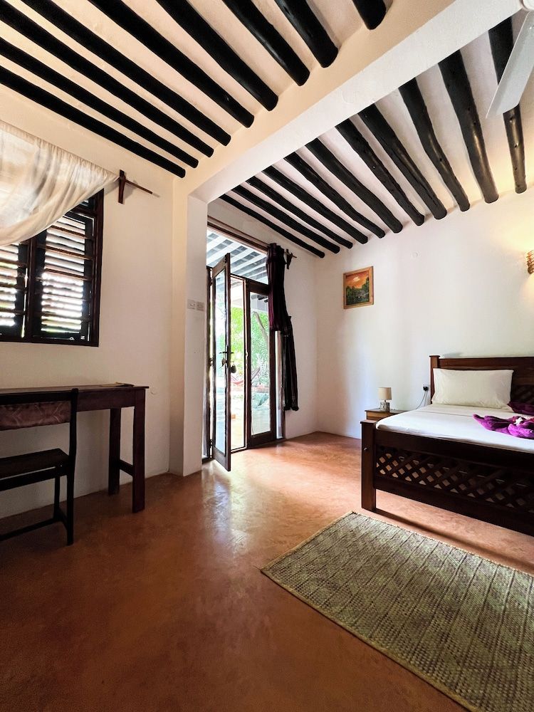 Karibu Maisha Lodge Comfort Double Room 5