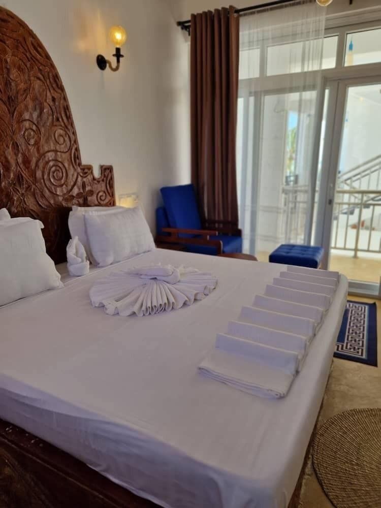 Mia Boutique Hotel Deluxe Double Room, Partial Sea View 2
